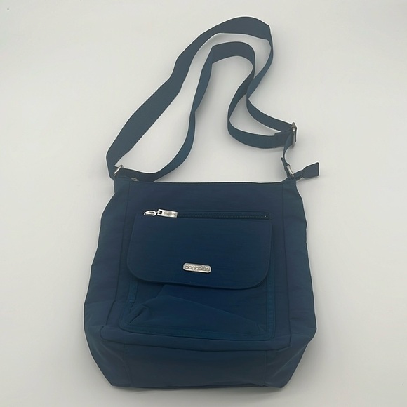 Baggallini Blue Medium Flap Crossbody Travel Bag BLEMISH - Picture 1 of 8